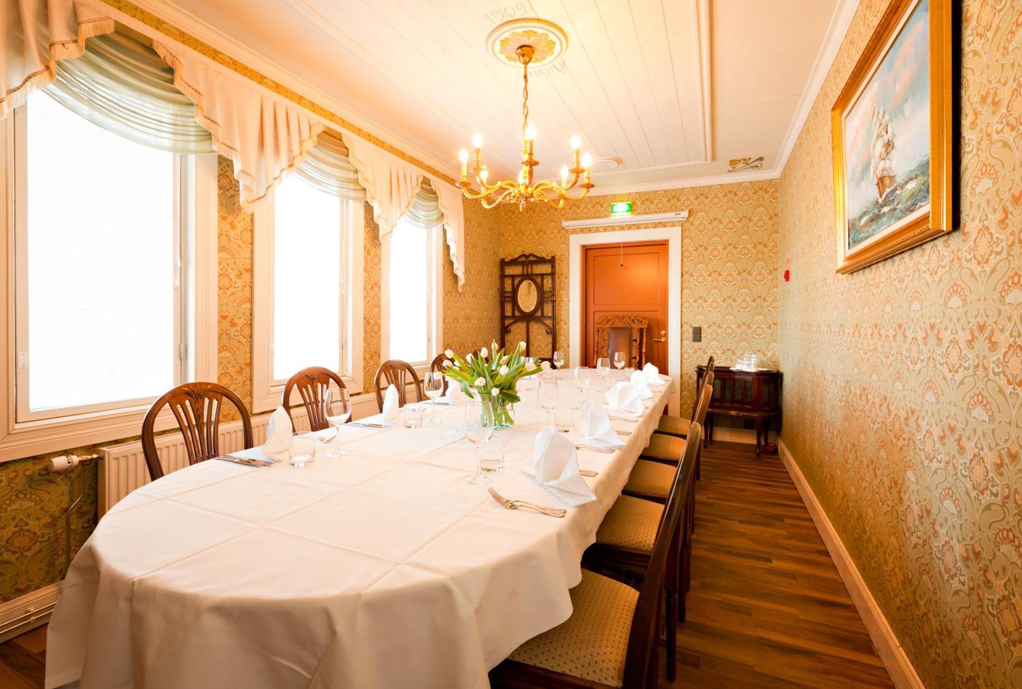 Hotelli-Ravintola Alma Seinäjoki Exterior photo