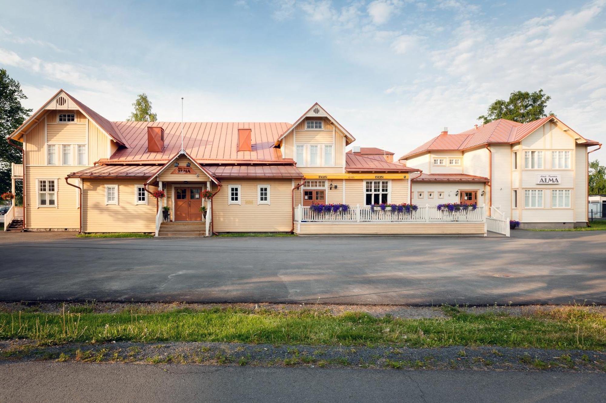 Hotelli-Ravintola Alma Seinäjoki Exterior photo